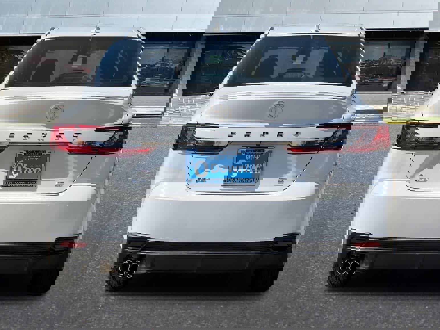 Used 2026 Toyota Camry SE image 8