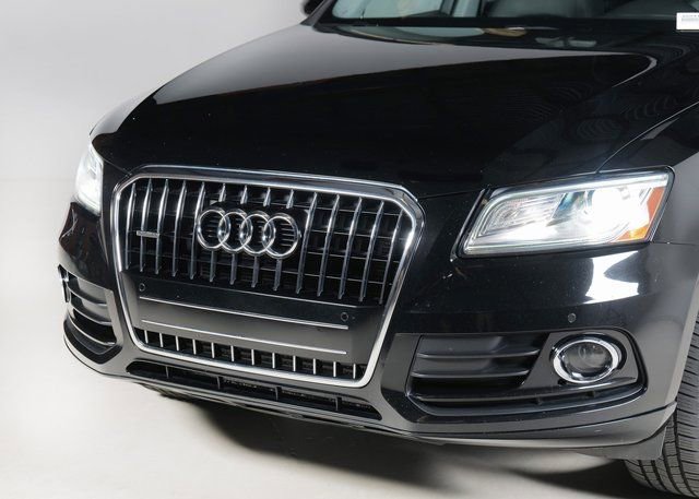 Used 2017 Audi Q5 2.0T Premium Plus w/ Technology Package image 30