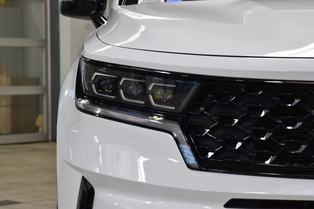 Used 2022 Kia Sorento SX image 12