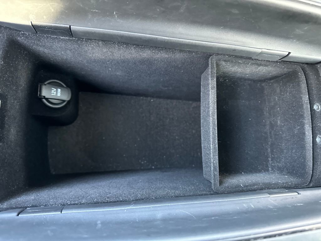 Used 2017 Kia Cadenza Limited image 28