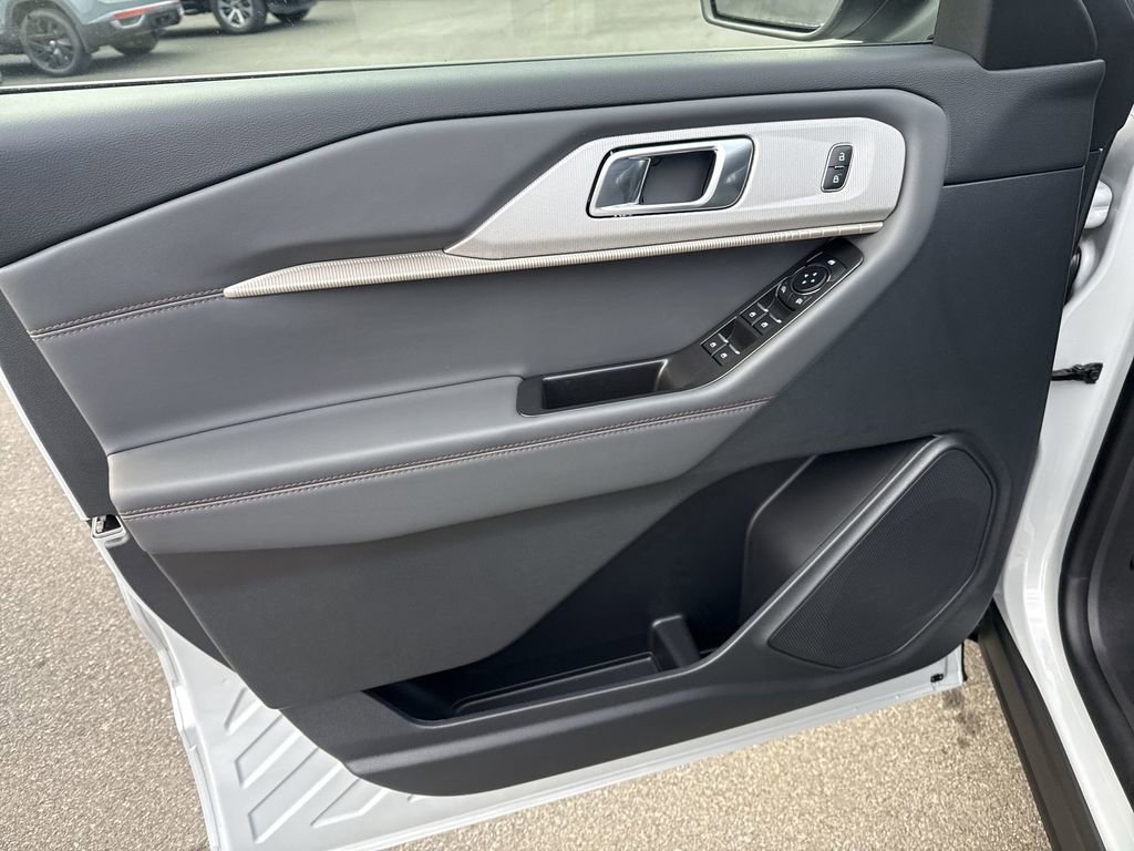 New 2026 Ford Explorer Active w/ Active Comfort Package AWD/4WD image 22