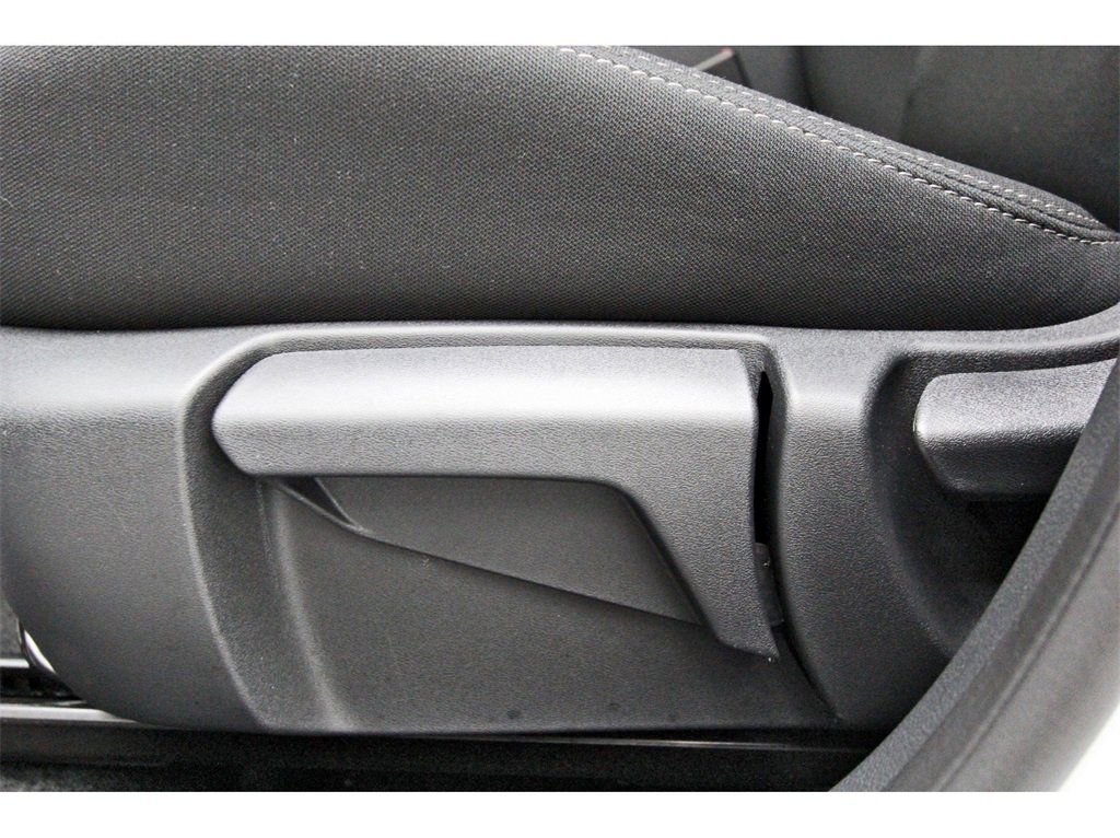 Certified 2024 Nissan Rogue S image 26