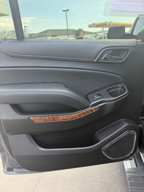 Used 2017 Chevrolet Suburban Premier image 14