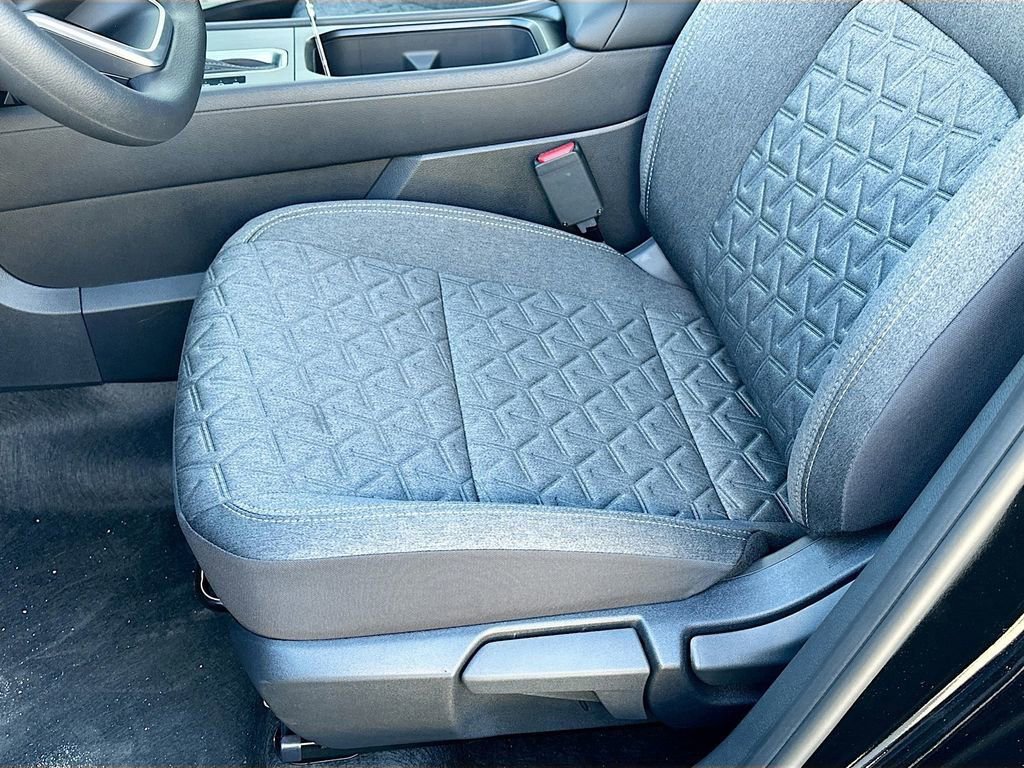 New 2026 Nissan Kicks SV image 18