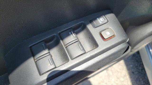 Used 2011 Honda Fit Sport image 18