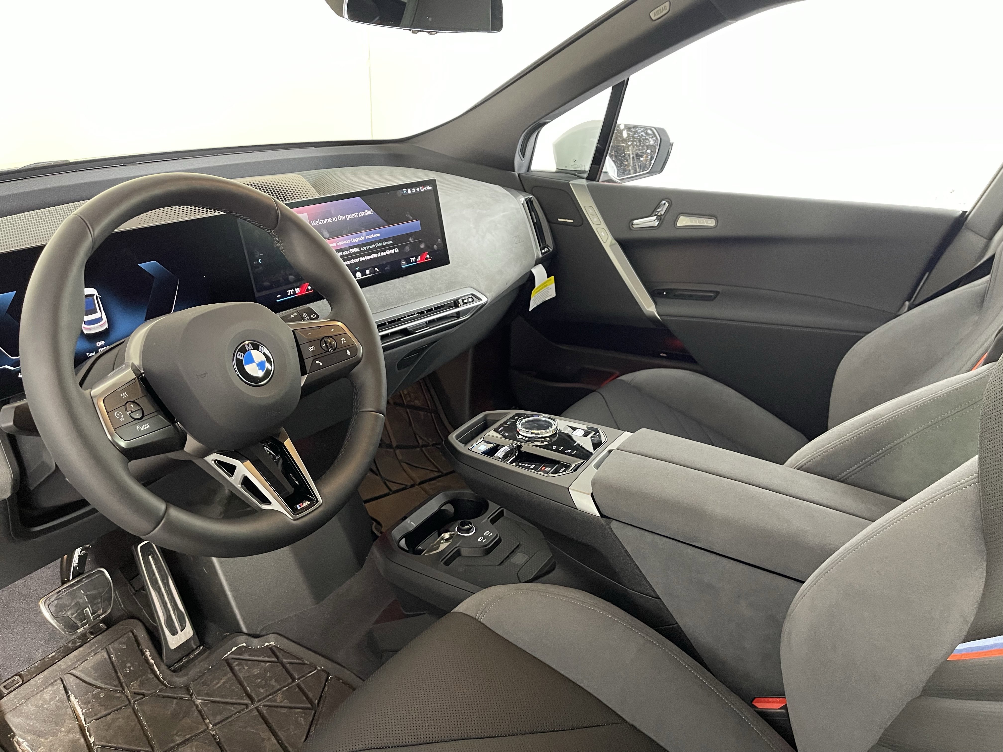 Used 2026 BMW iX xDrive60 w/ M Sport Package image 12