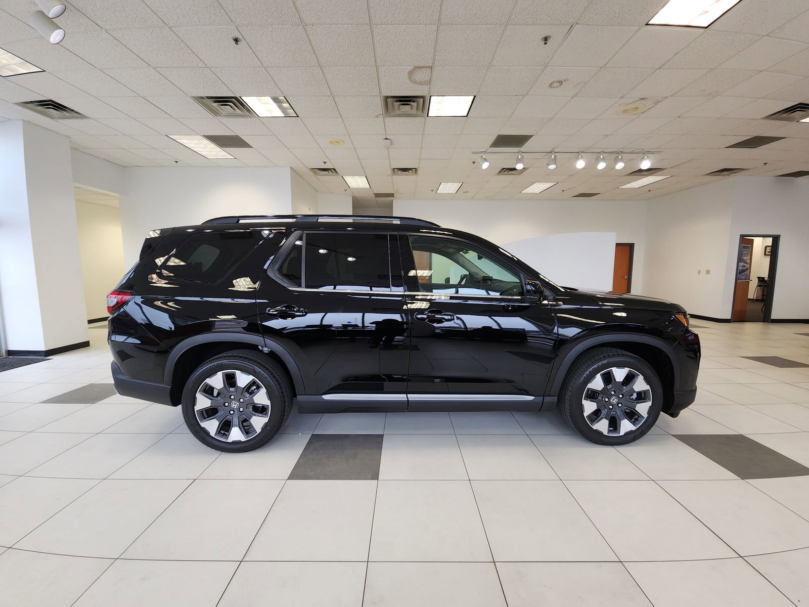 New 2026 Honda Pilot Elite image 7