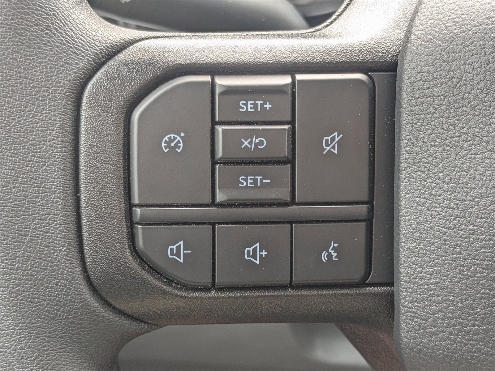 New 2025 Ford F350 XLT image 26