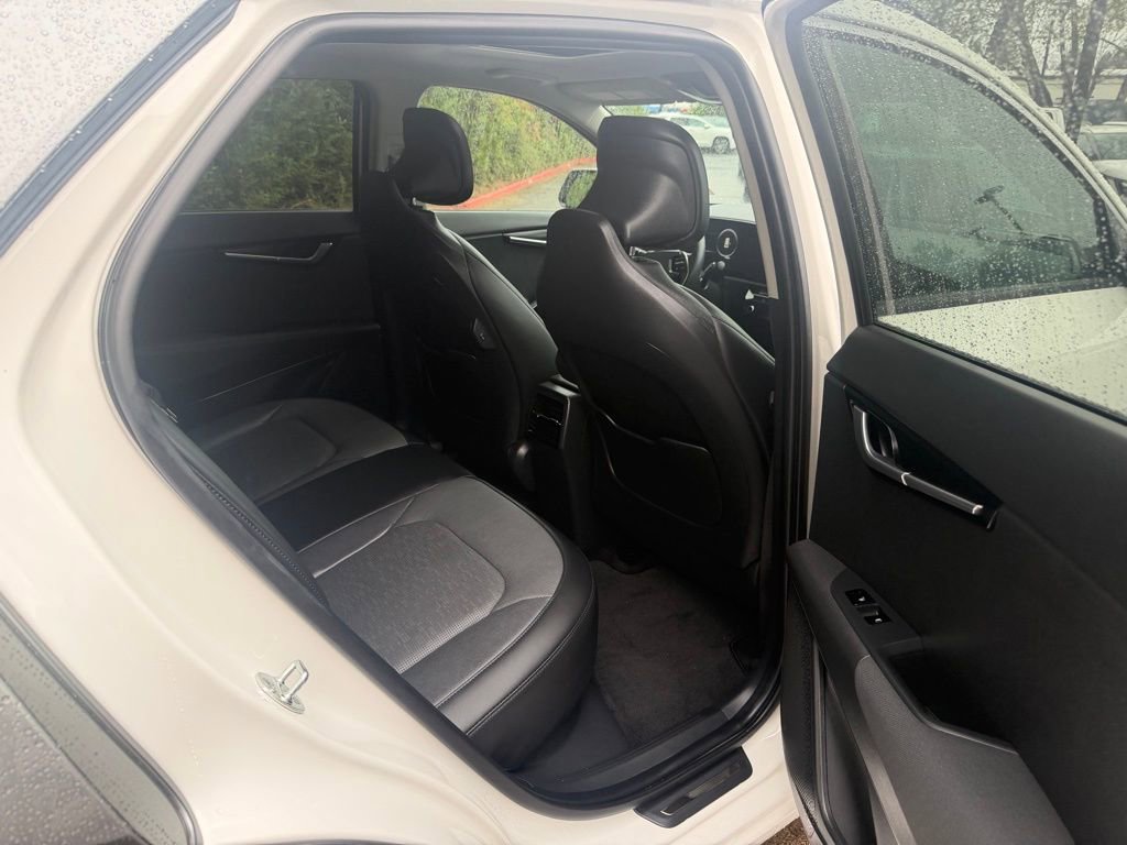 Used 2023 Kia Niro Wave w/ Wave Preserve Package FWD image 15