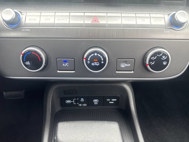 Used 2026 Hyundai Kona SE FWD image 17