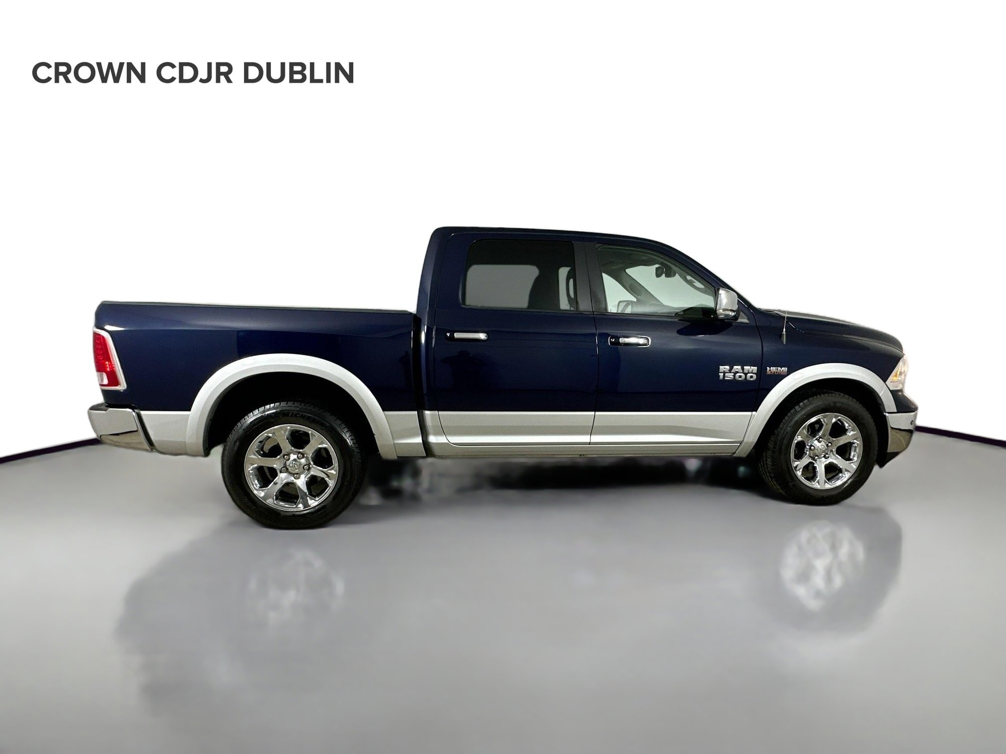 Used 2016 RAM 1500 Laramie w/ Convenience Group image 4