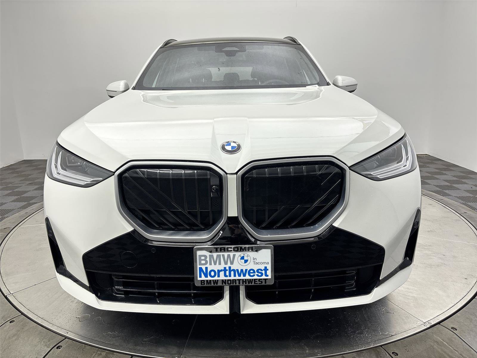 Used 2025 BMW X3 xDrive30i w/ Premium Package image 14