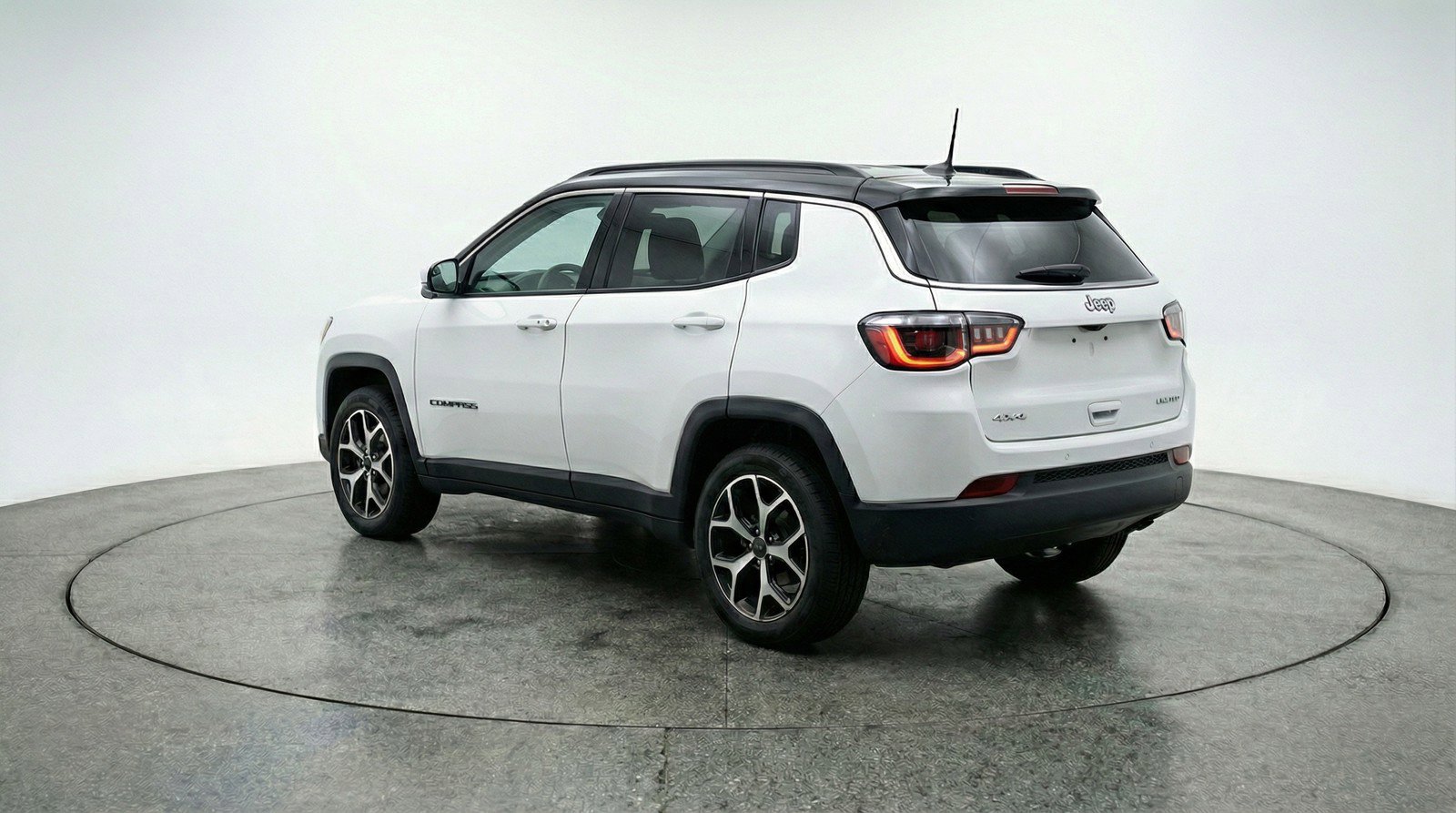 Used 2025 Jeep Compass Limited AWD/4WD image 6