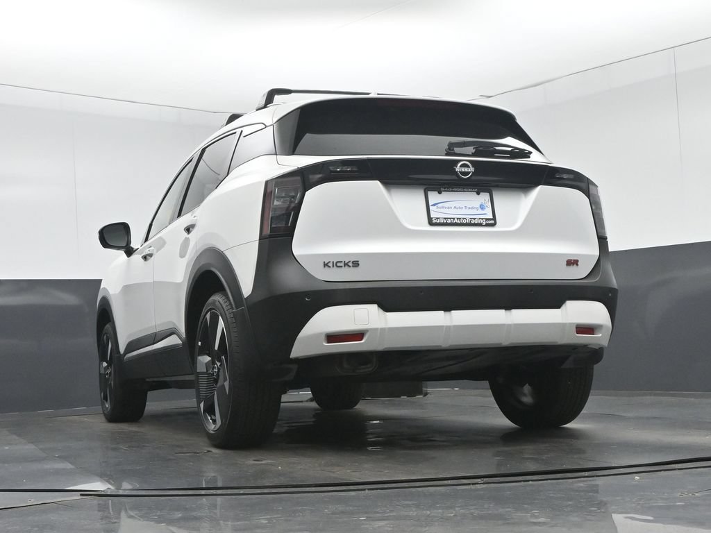 Used 2025 Nissan Kicks SR FWD image 50