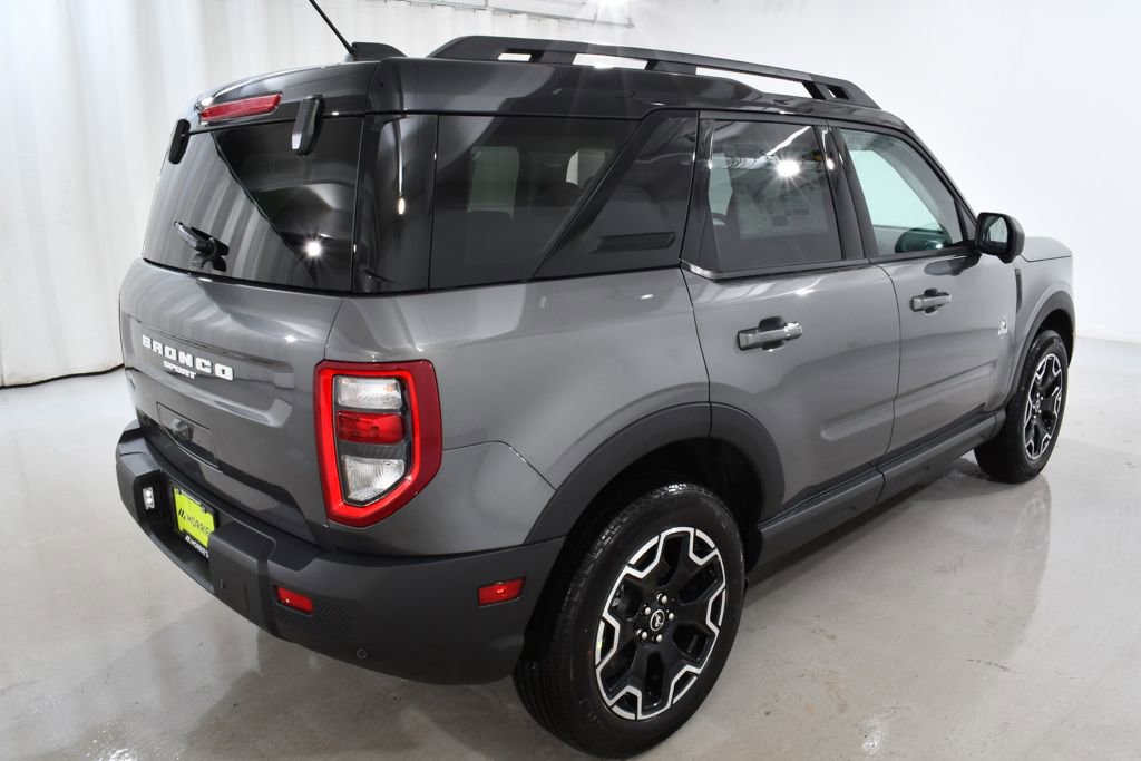 New 2025 Ford Bronco Sport Outer Banks w/ Outer Banks Tech Package+ image 11