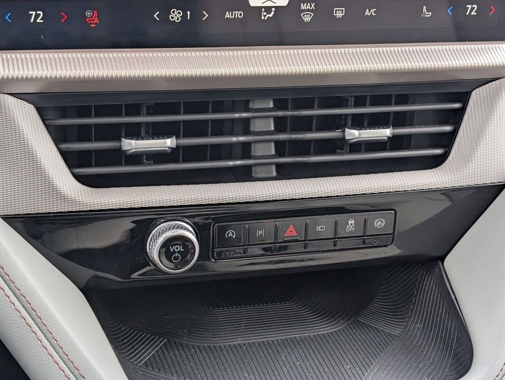 New 2025 Ford Explorer Active w/ Active Comfort Package image 40