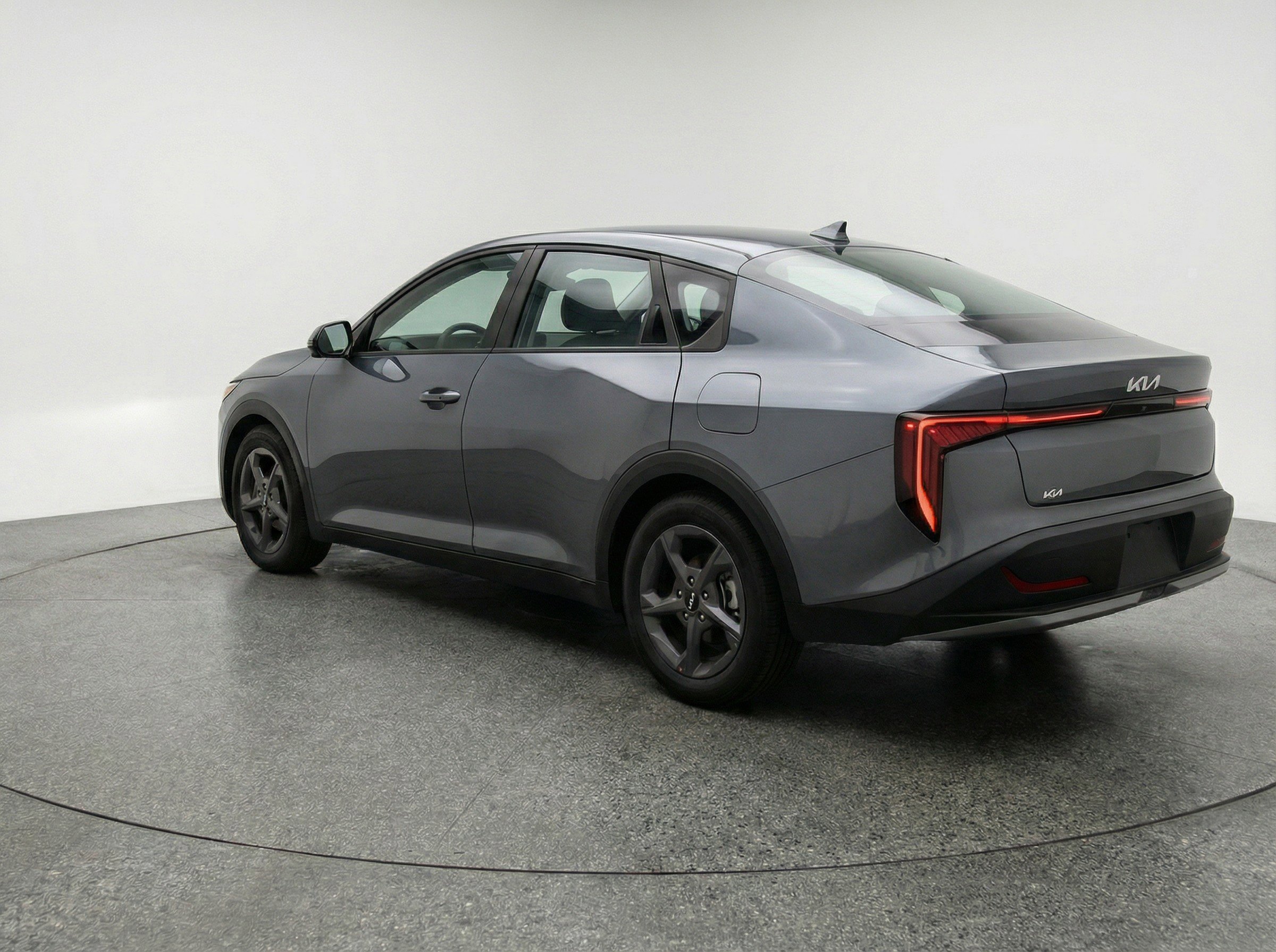 Used 2025 Kia K4 LXS image 6