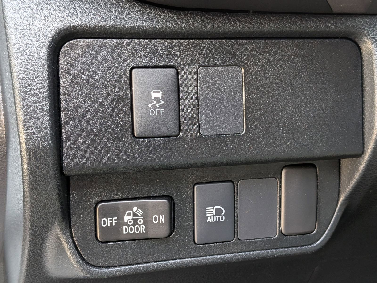 Used 2021 Toyota Tacoma SR5 image 17