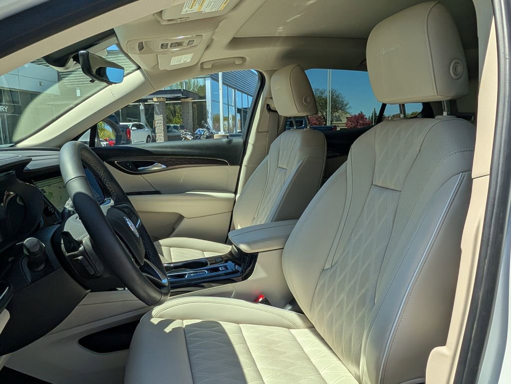 Used 2023 Buick Envision Avenir AWD/4WD image 35