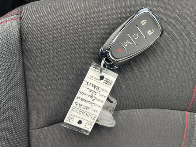 Used 2023 Chevrolet Equinox RS image 37