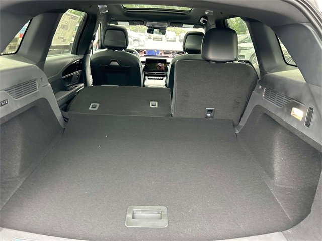 New 2025 Lincoln Nautilus Premier w/ Equipment Group 102A image 13