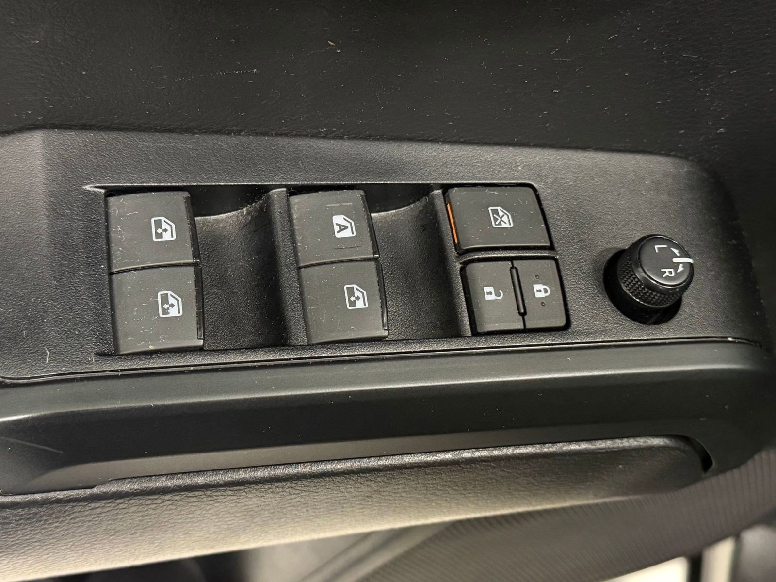 Used 2023 Toyota Tacoma SR image 17