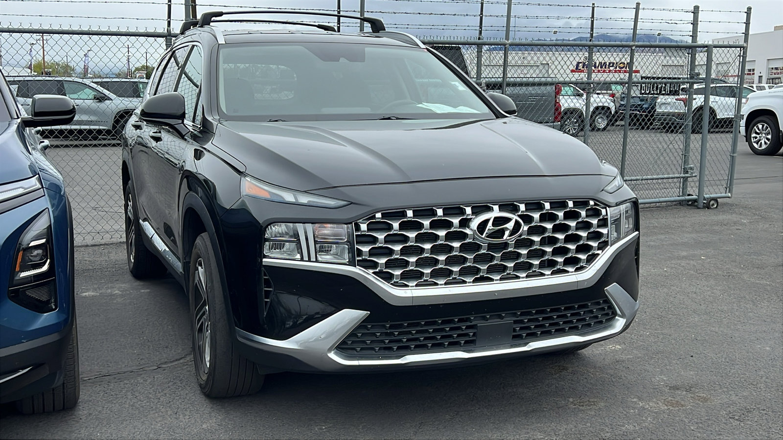 Used 2021 Hyundai Santa Fe SEL AWD/4WD image 2