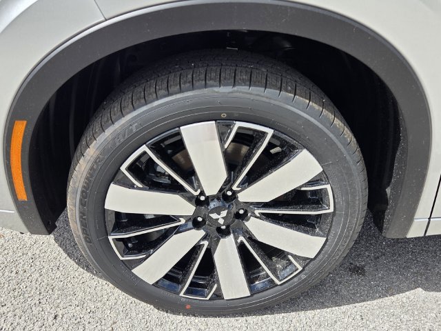 New 2026 Mitsubishi Outlander SEL FWD image 4