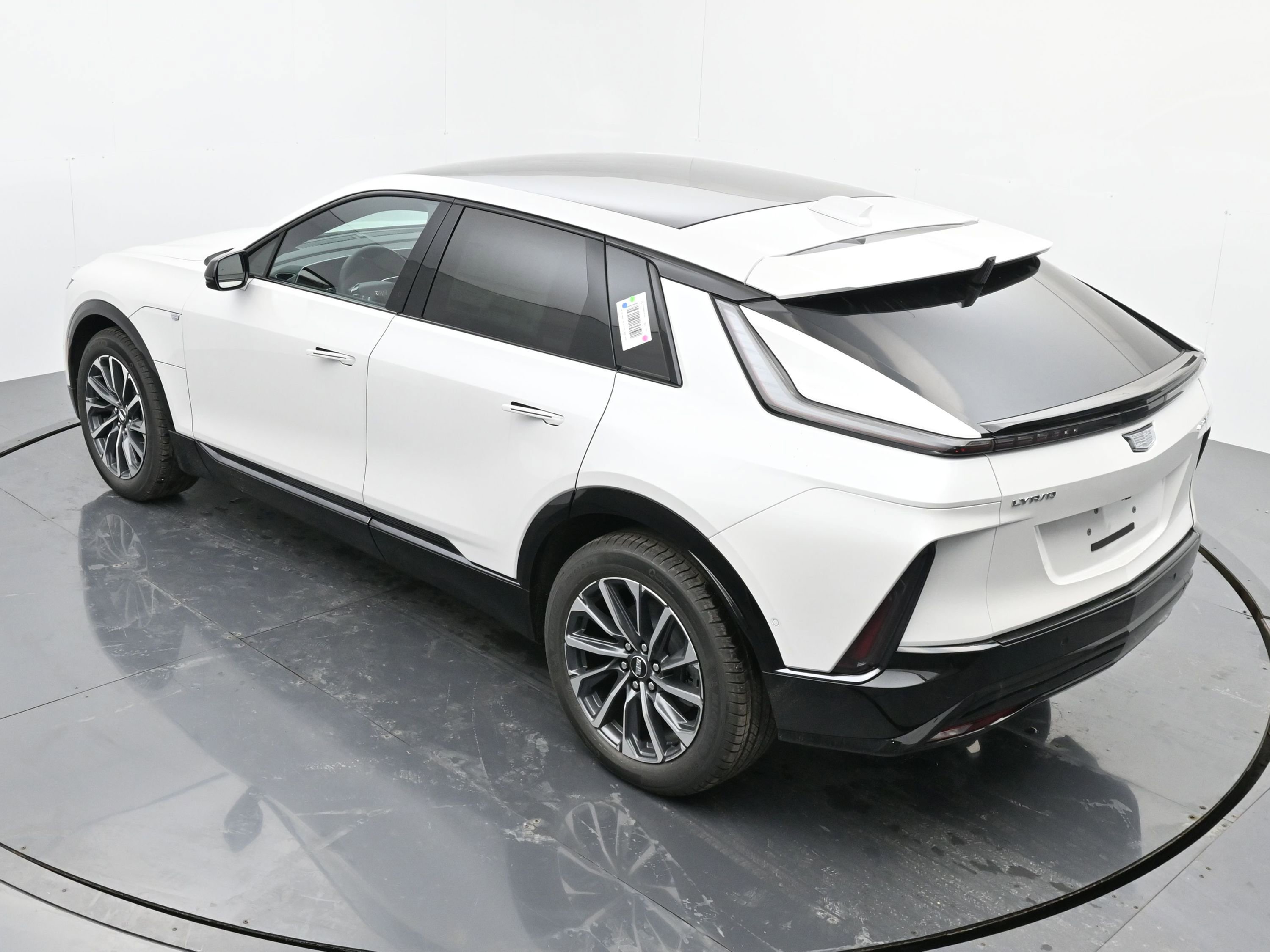 New 2025 Cadillac Lyriq Sport image 25