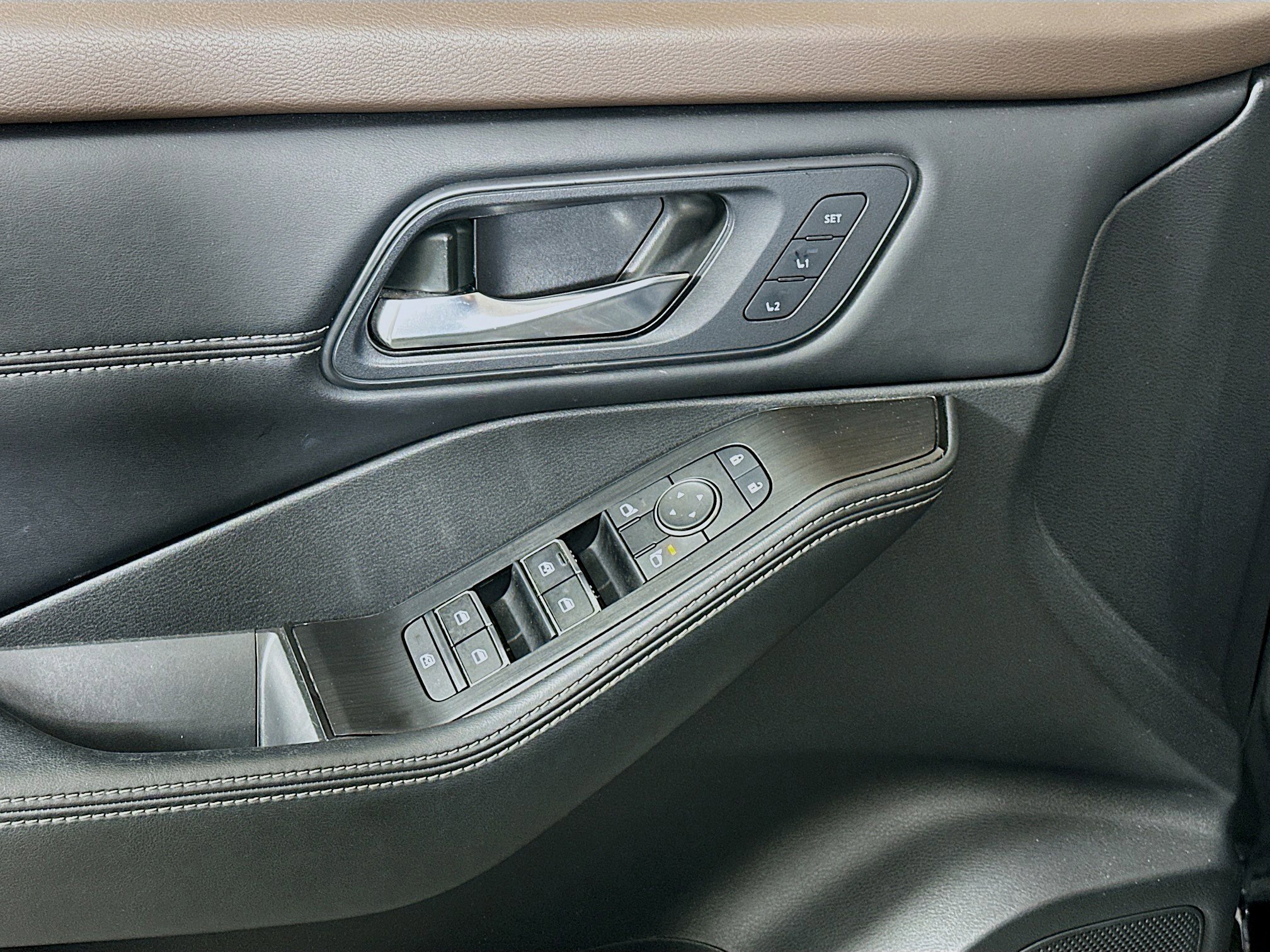 Used 2023 Nissan Rogue SL image 15