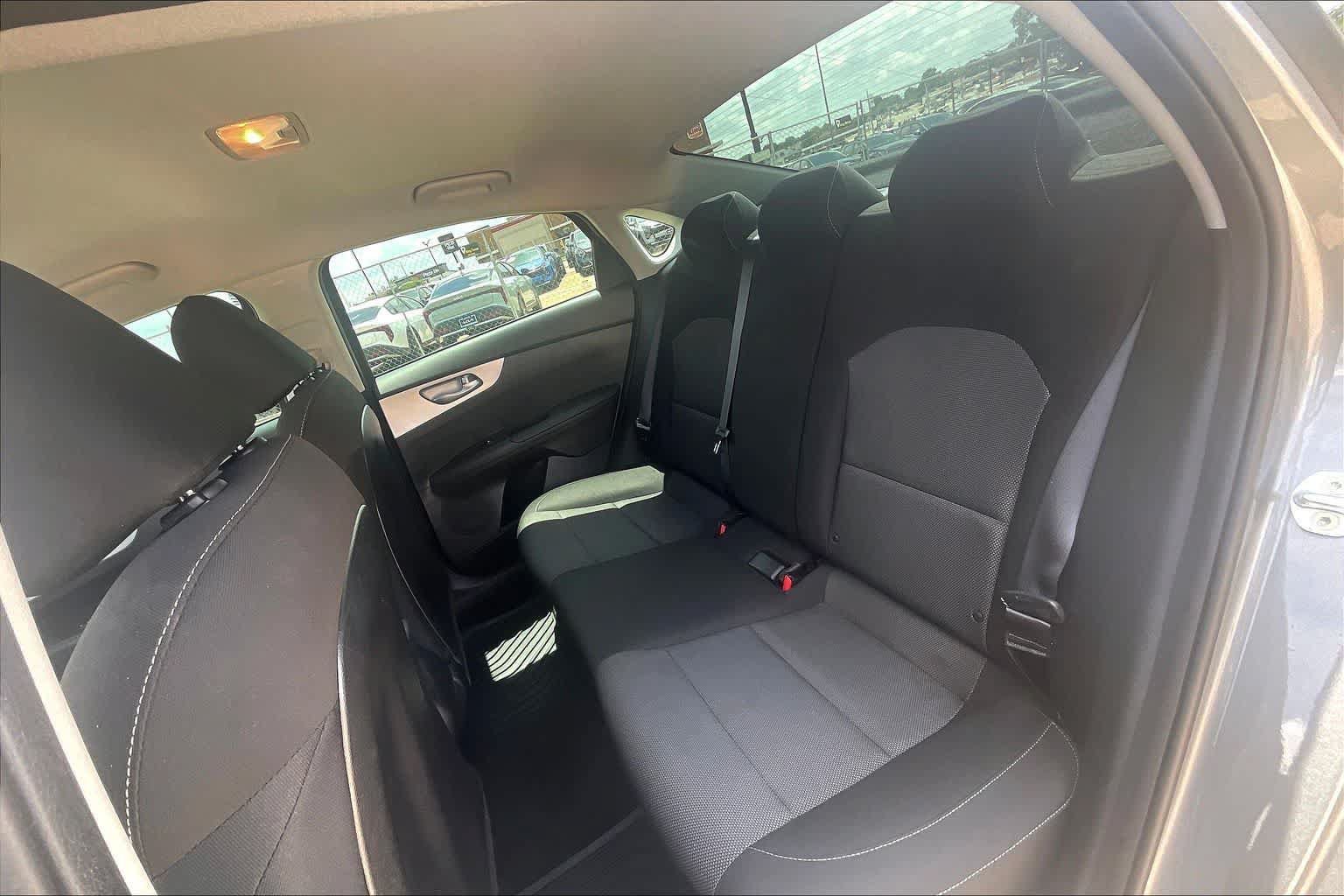 Certified 2022 Kia Forte LXS FWD image 27
