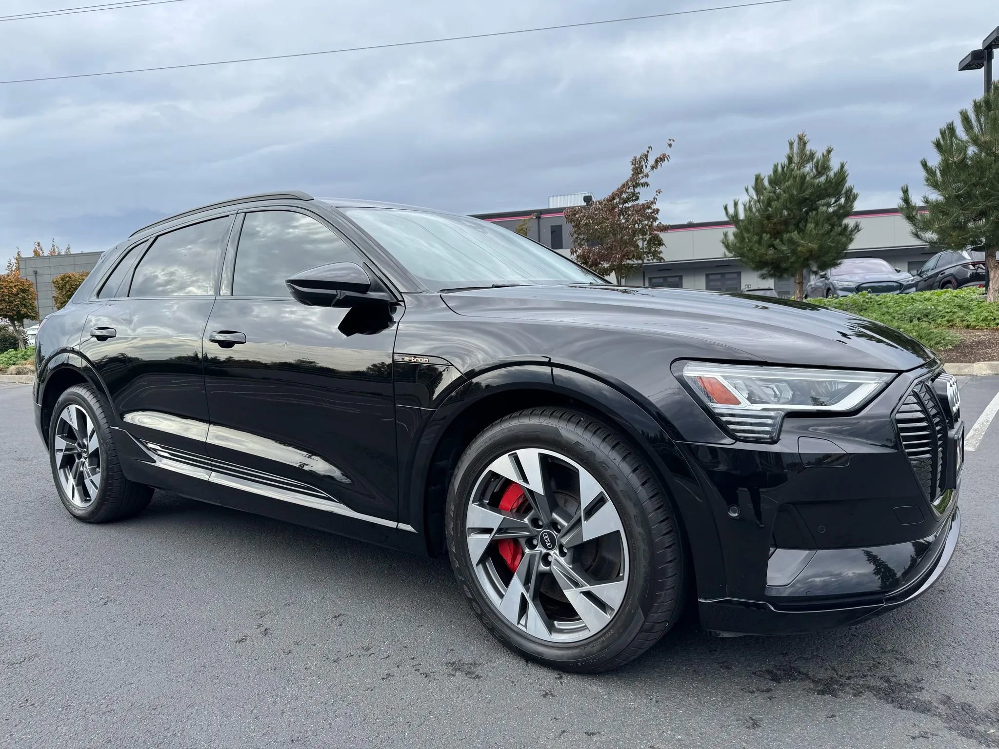 Used 2021 Audi e-tron Premium w/ Convenience Plus Package