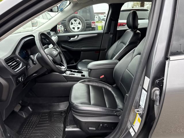 Used 2023 Ford Escape Platinum AWD/4WD image 15