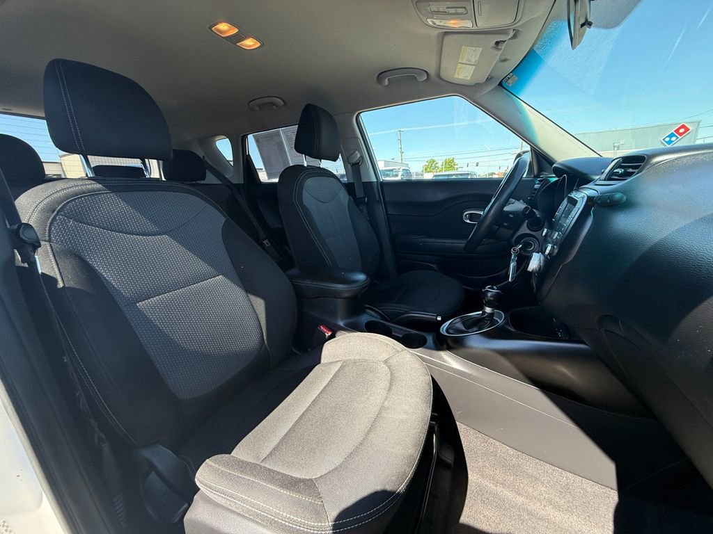 Used 2019 Kia Soul + FWD image 28