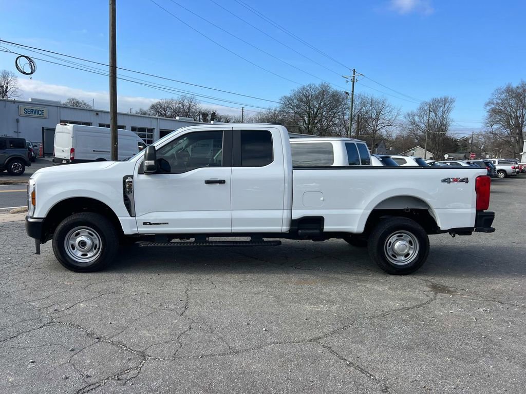Used 2024 Ford F350 XL image 4