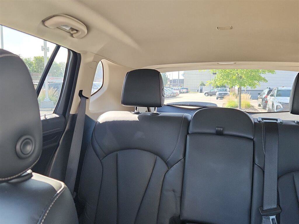 Used 2018 Buick Envision Essence AWD/4WD image 20