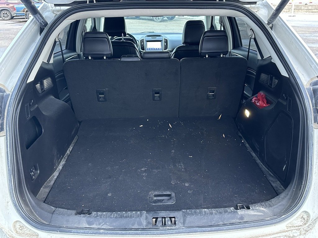 Used 2020 Ford Edge Titanium image 14