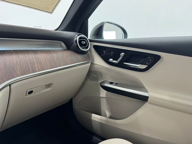 New 2026 Mercedes-Benz GLC 300 image 36
