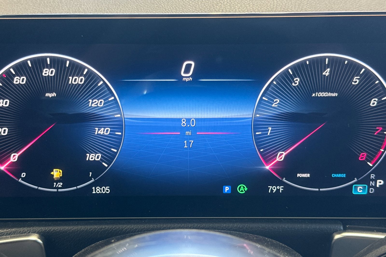 New 2025 Mercedes-Benz GLB 250 4MATIC image 27