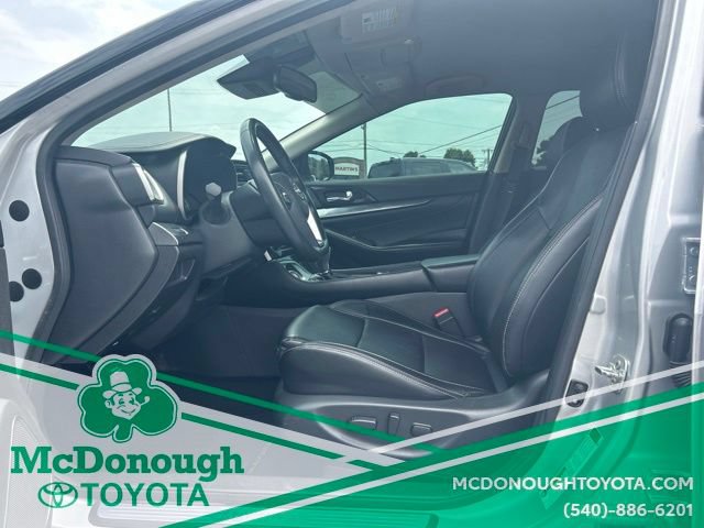 Used 2023 Nissan Maxima SV w/ Floor Mat Group FWD image 12