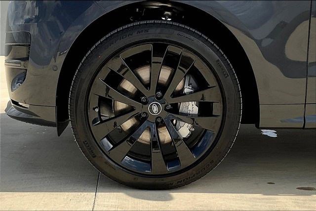 New 2025 Land Rover Range Rover Sport Dynamic SE image 15