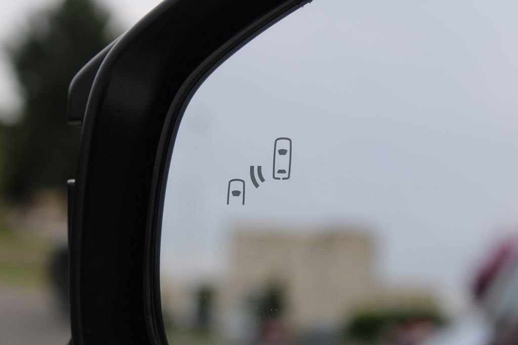 Used 2026 Toyota Crown Platinum image 27