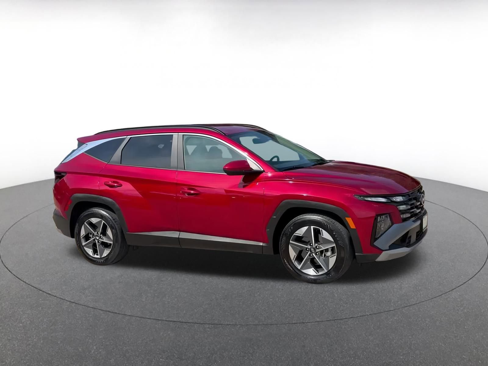 Used 2025 Hyundai Tucson SEL image 2