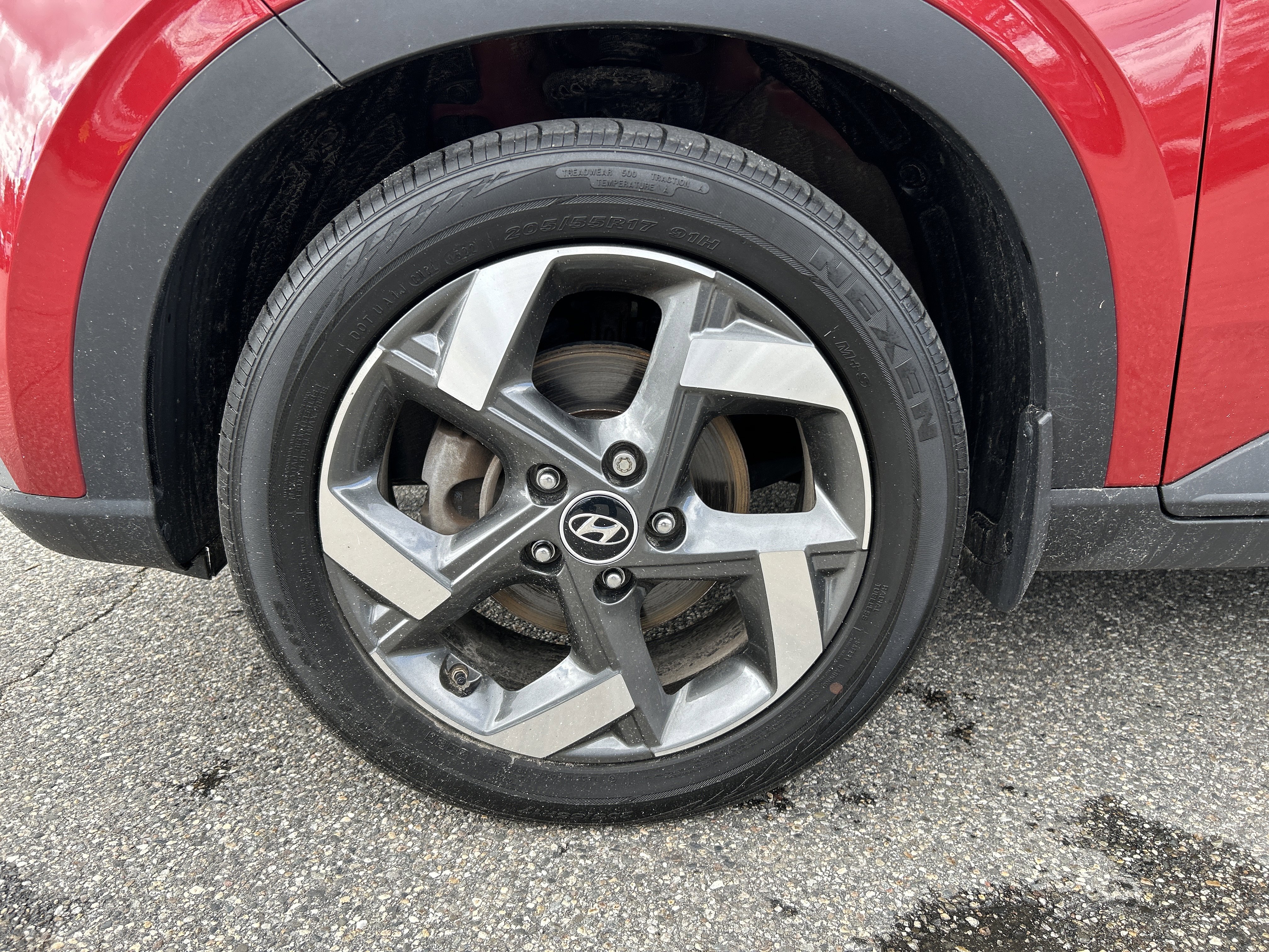 Used 2022 Hyundai Venue SEL image 12