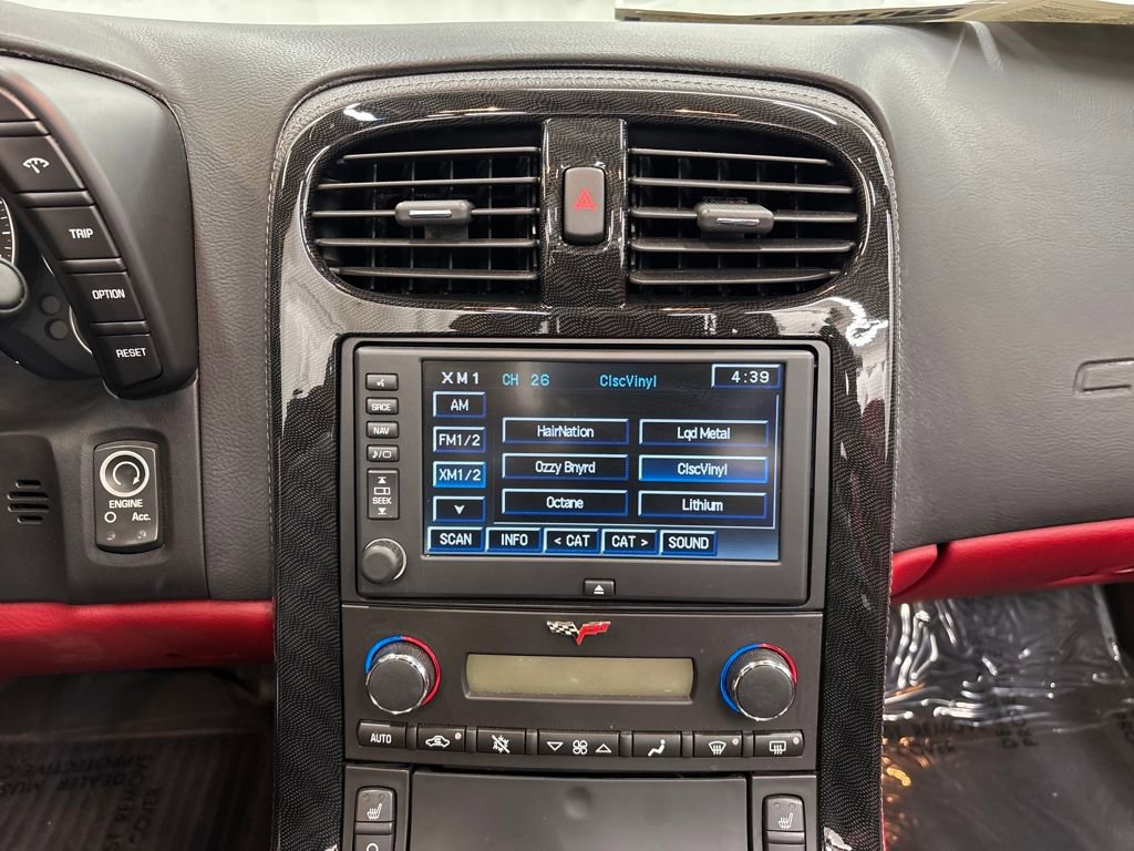 Used 2013 Chevrolet Corvette 427 w/ 1SB Preferred Equipment Group image 18