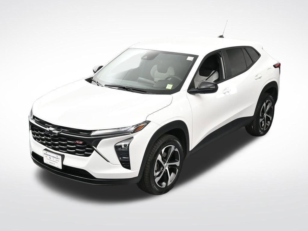 Used 2024 Chevrolet Trax RS image 16