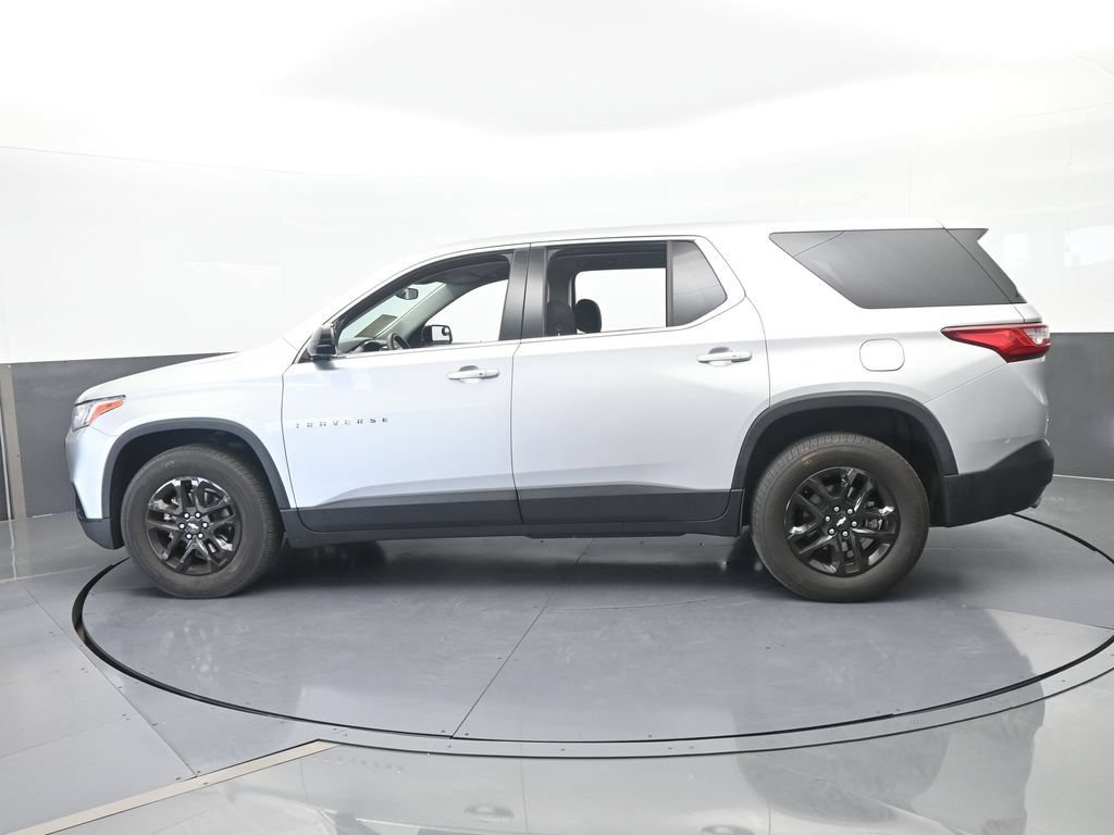 Used 2020 Chevrolet Traverse LS FWD image 3