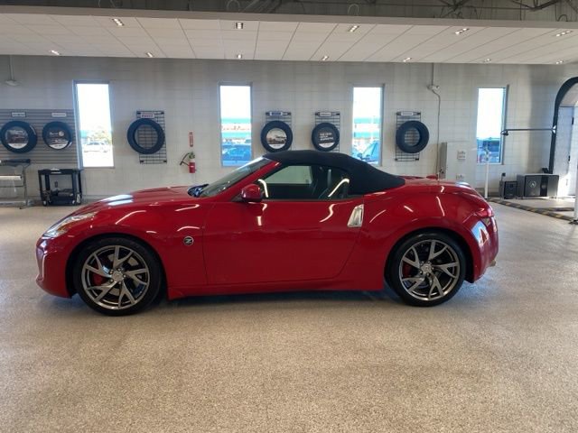 Used 2016 Nissan 370Z Touring Sport image 10