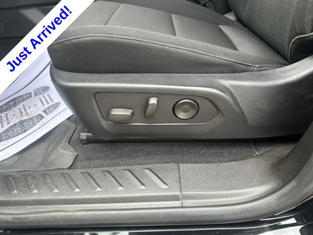Used 2024 Chevrolet Colorado Trail Boss w/ Advanced Trailering Package AWD/4WD image 17