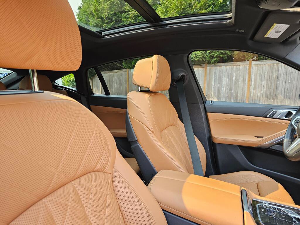 Used 2026 BMW X6 xDrive40i w/ Climate Comfort Package AWD/4WD image 11